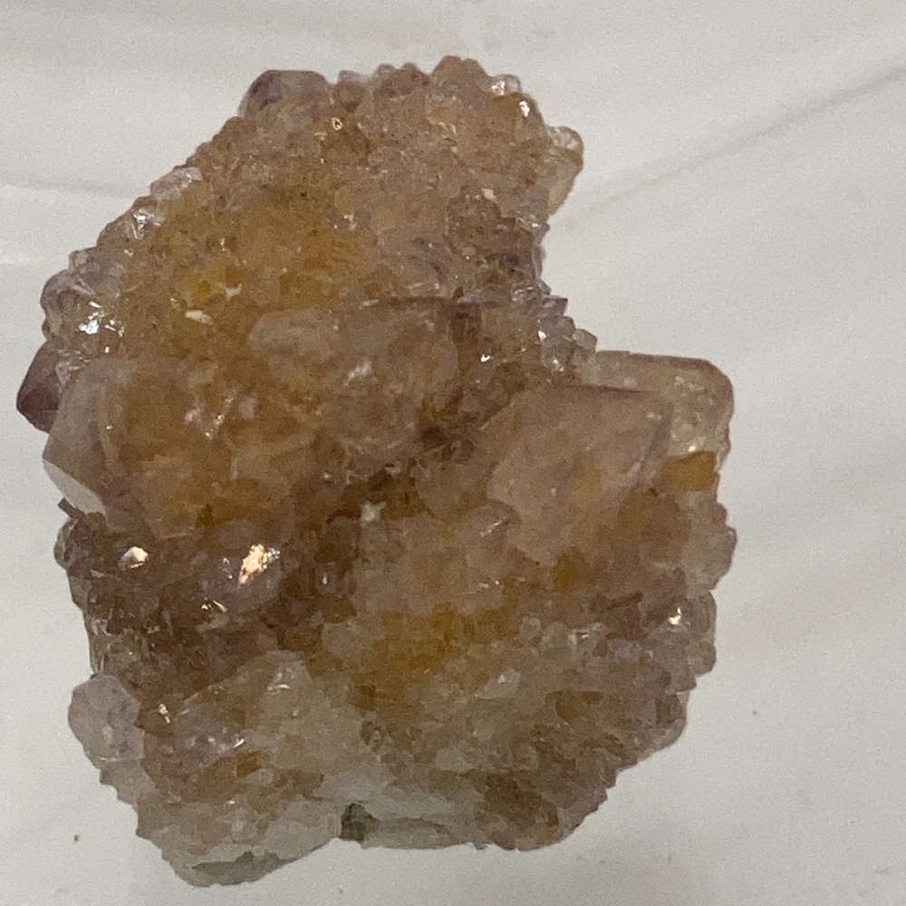White/Citrine Spirit Quartz with some faint Smoky Amethyst phantoms - Picture 3 of 4